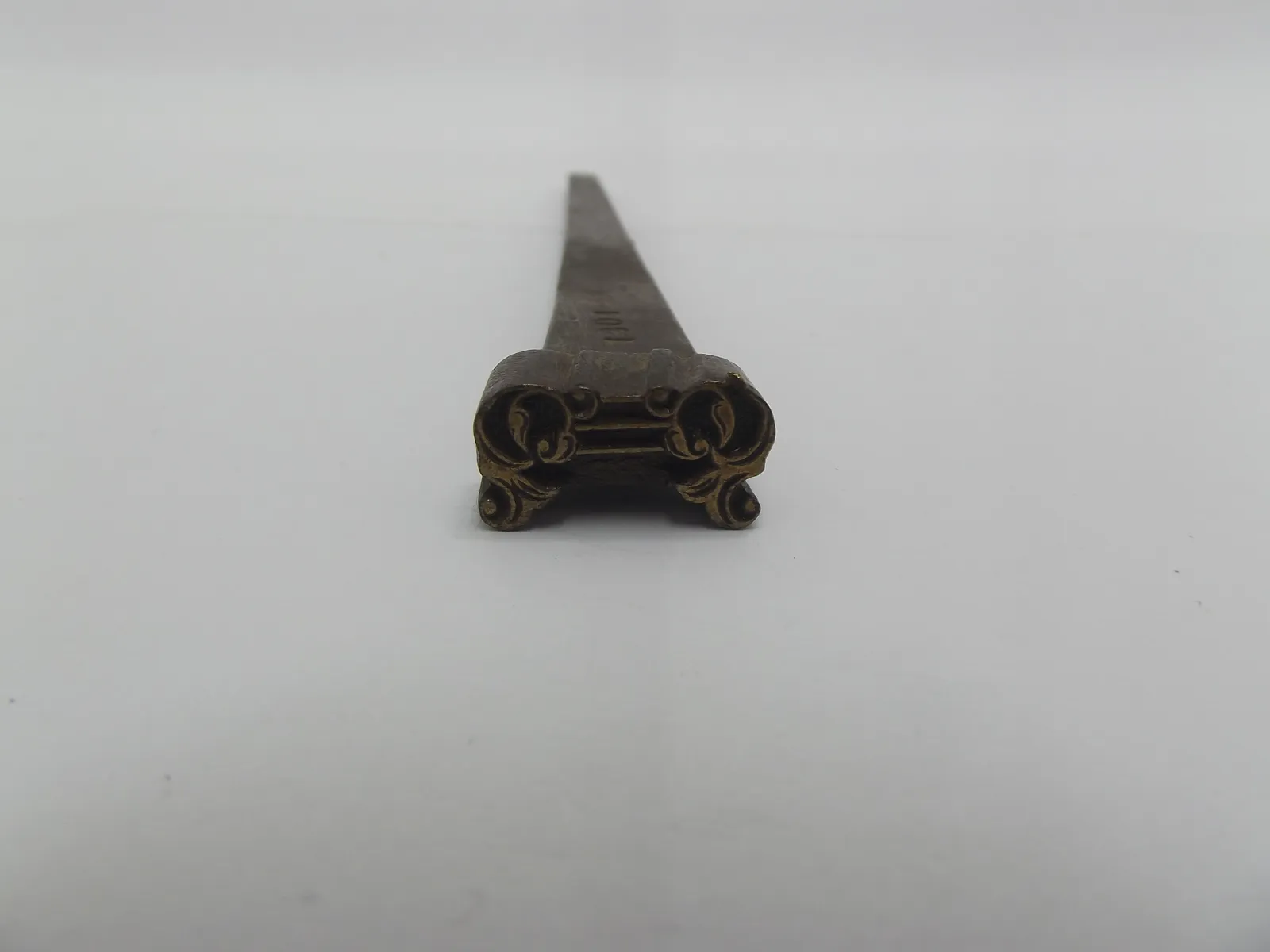 Instrumento para dorar