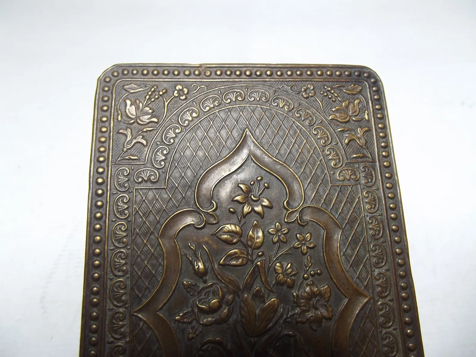 Grabado en bronce