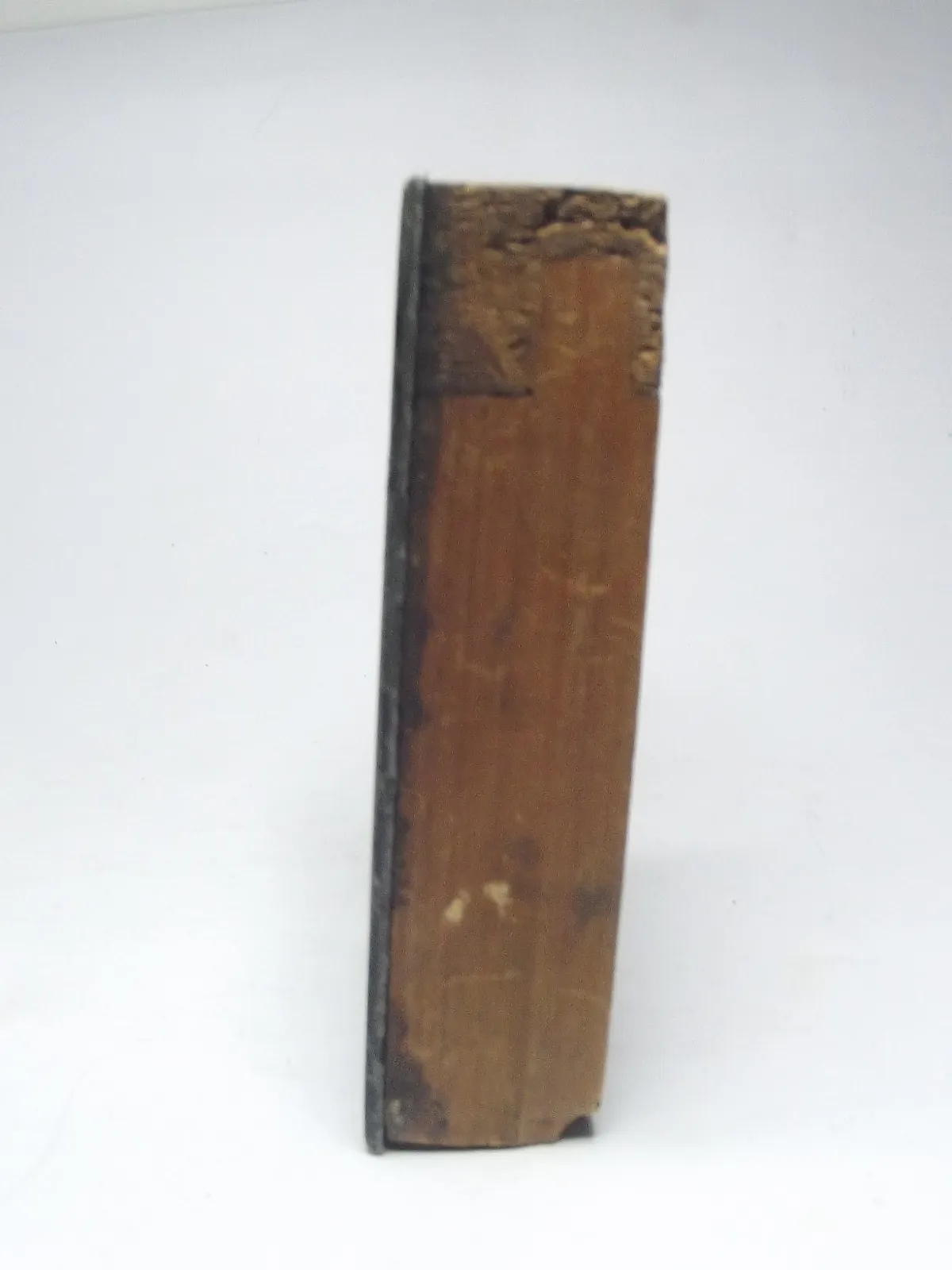 Grabado en plomo con base de madera